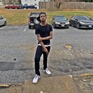 Meet your Posher, Dontrell